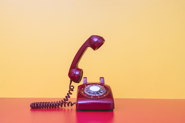 旧的红色电话图片下载