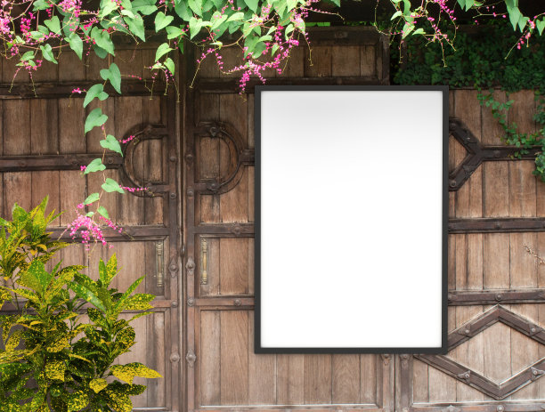 模型垂直框架，白色空白照片在自然房间图片下载