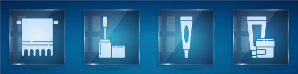 把毛巾放在衣架上，刷睫毛膏或图片下载