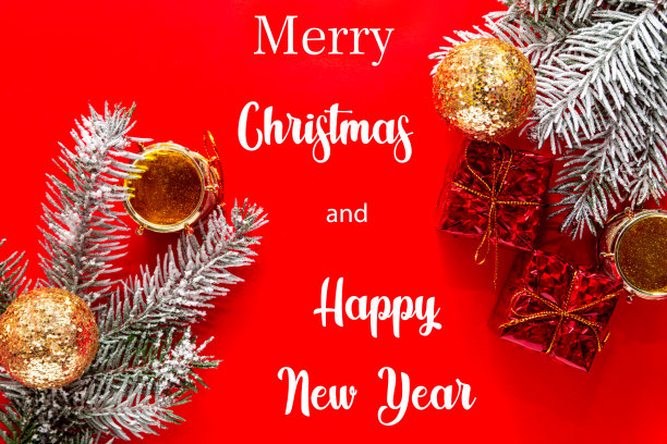 红色圣诞背景与节日装饰和文字-圣诞快乐和新年快乐。图片下载