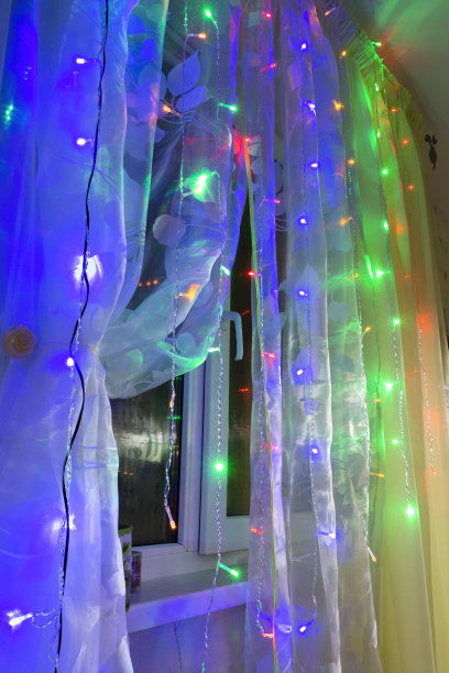 新年的彩色花环图片下载