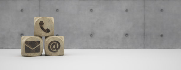 抽象的接触图标立方体在背景前面图片下载