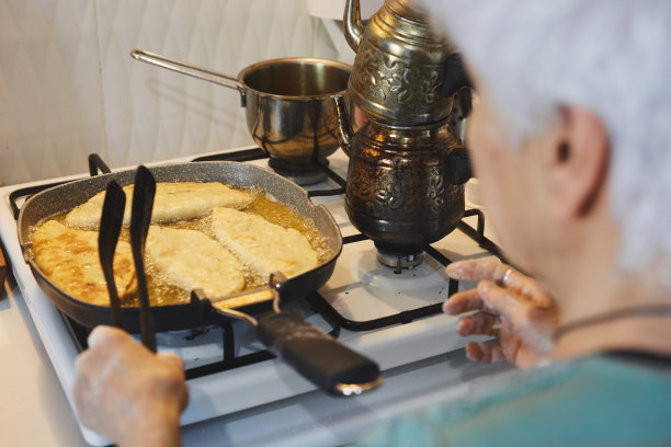凝乳香葱烤面饼图片下载