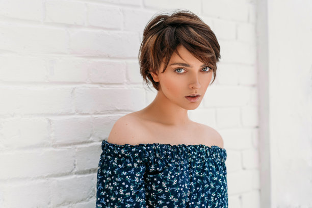 可爱女人画像图片下载