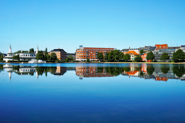 哥本哈根，一个阳光明媚的日子图片下载