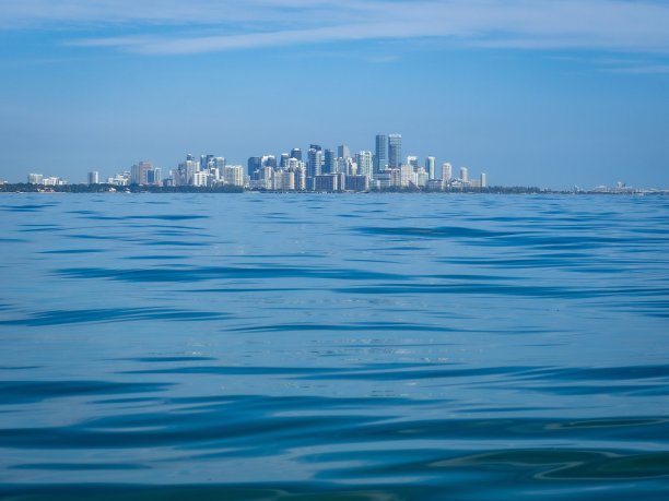 迈阿密，比斯坎湾的景色图片下载
