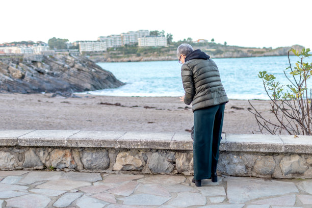寒假在海边图片下载