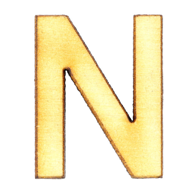 由木头或胶合板制成的字母N，在白色背景上，孤立，英文字母，特写。图片下载