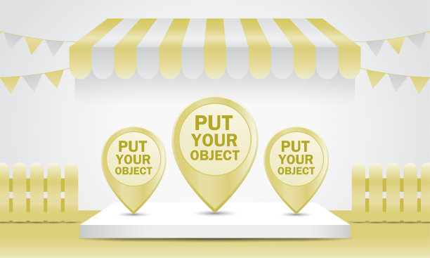 带有条纹遮阳篷和栅栏的展示平台。图片下载