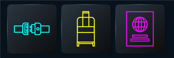 系好安全带，护照和黑色行李箱图片下载