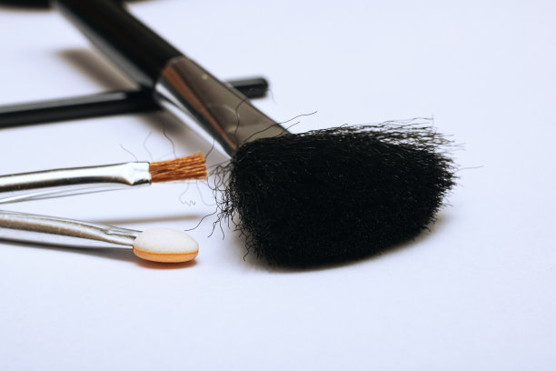 化妆刷用于近距离应用腮红，化妆配件图片下载