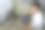 印度小孩在黑板上写字母图片下载