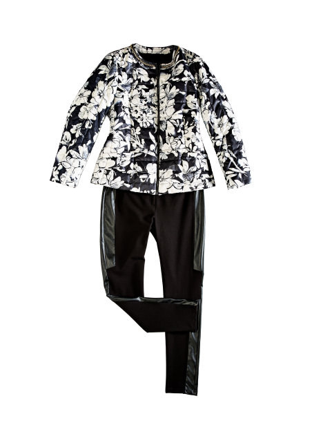 时尚女性的服装孤立在白色背景上图片下载