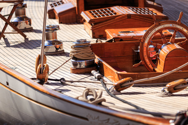 旧的木制帆船图片下载