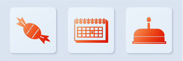 在日历糖果和蛋糕上插上燃烧的蜡烛图片下载