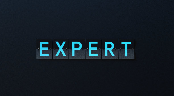 专家在黑色背景上写机场广告牌图片下载