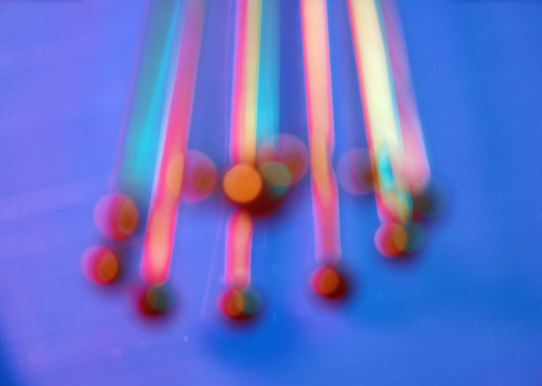 清晰的抽象散焦背景灯光图片下载