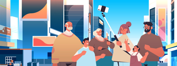 多代同堂的家庭使用自拍杆和用智能手机拍照人们在户外行走图片下载