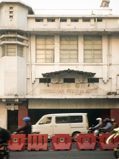 泗水的一个老建筑图片下载