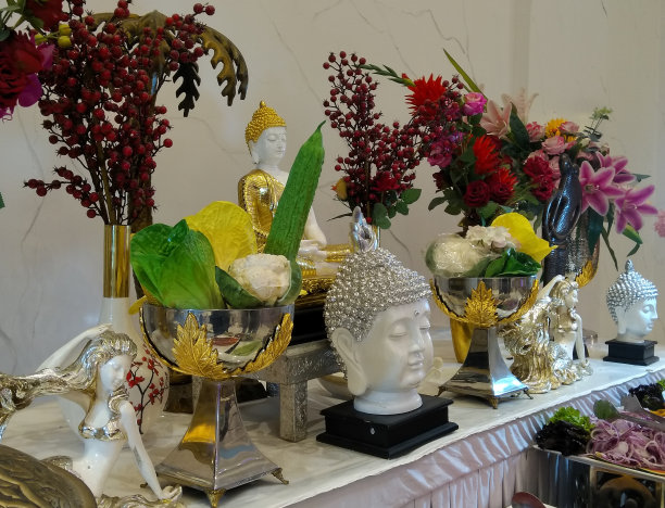 有选择性聚焦的佛陀画像图片下载