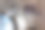 紧急出口门上的飞机出口标志图片下载