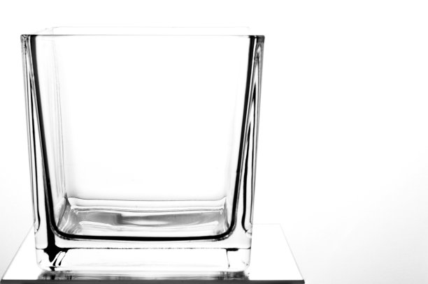 方形的玻璃图片下载