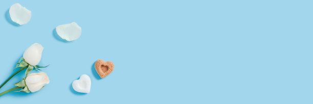 蓝色背景的节日贺卡。图片下载