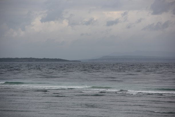 波浪在Tidung岛图片下载