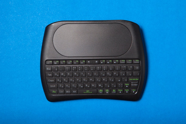 无线黑色迷你键盘，适用于电脑、电视、智能电视、电视机顶盒。图片下载