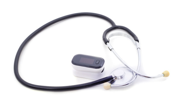 听诊器和心率监测器。图片下载