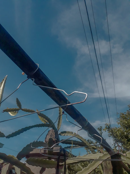 蓝色的天空图片下载