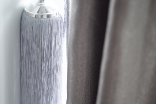 近银窗帘流苏。豪华的流苏图片下载