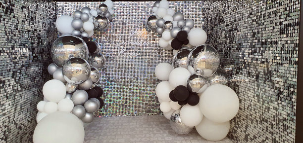 闪亮圣诞主题房图片下载