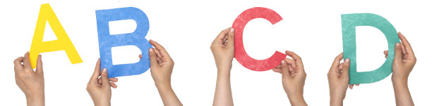 特写手握纸字母A B C D孤立在白色图片下载