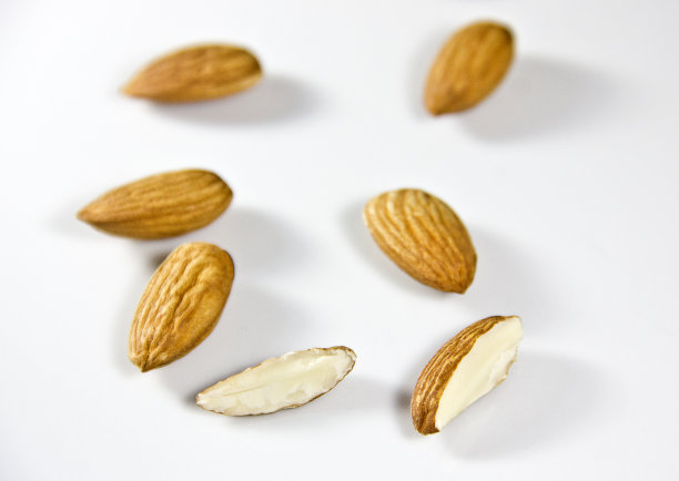 烤杏仁图片下载
