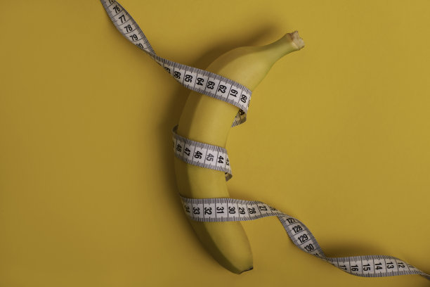香蕉正在节食，卷尺图片下载