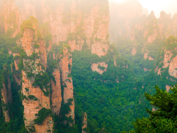 天子山景位于张家界国家森林公园图片下载
