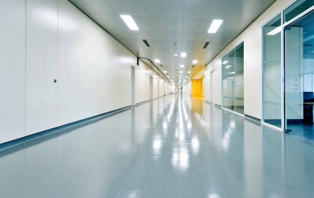 医院里空荡荡的走廊图片下载