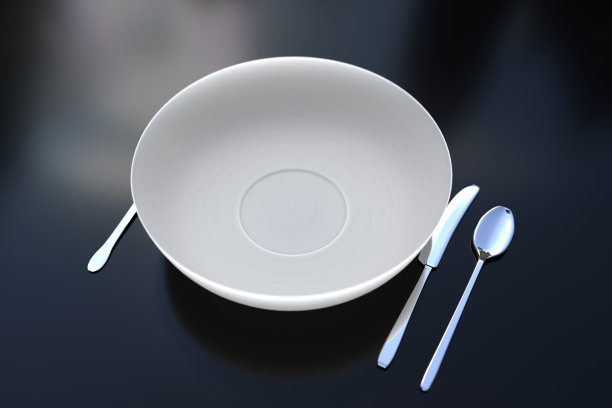 清空瓷盘，可以用叉子、刀和勺子上桌了。图片下载