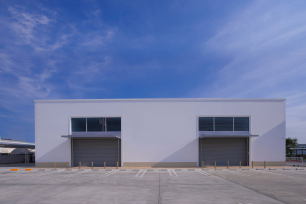 商店大楼上午关门图片下载