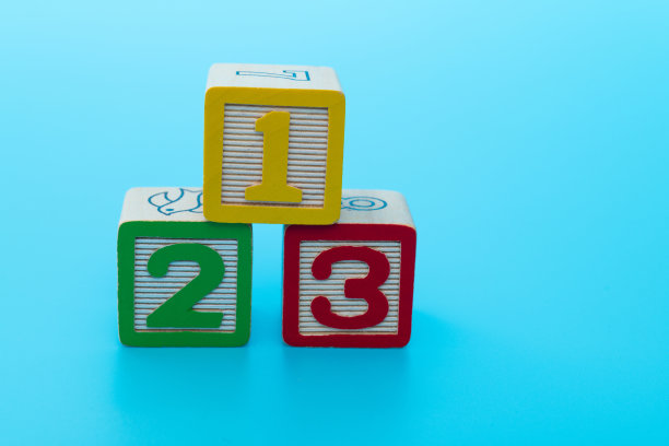 123号木制玩具积木图片下载