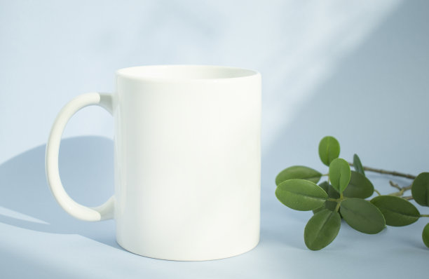 蓝色背景中的马克杯图片下载