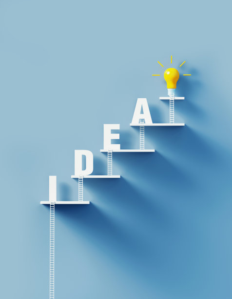 白色的梯子和黄色的灯泡把想法写在蓝色的墙上图片下载