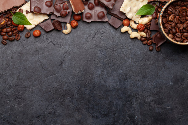 各种巧克力，咖啡豆和坚果图片下载