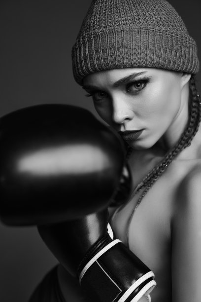 魅力女拳击手的肖像图片下载