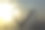 模糊的背景。情人节的概念。题词心形画在汗湿和结霜的玻璃窗上。图片下载