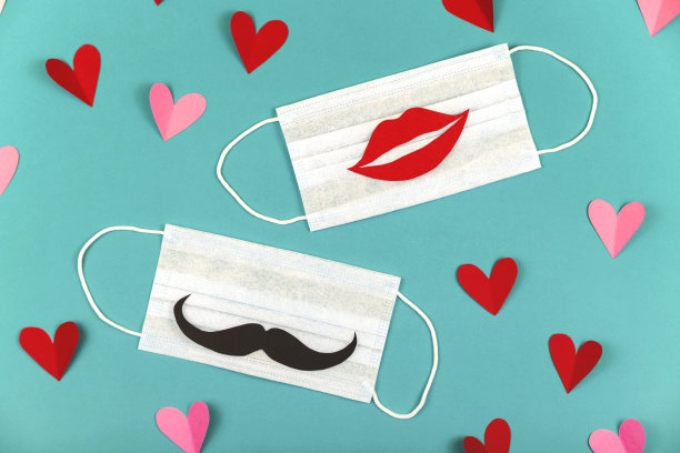 布置在情人节的概念与面具。新常态图片下载