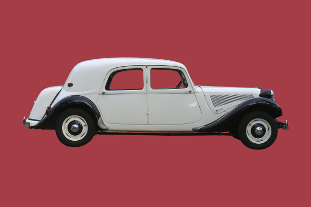 旧的前轮驱动汽车图片下载