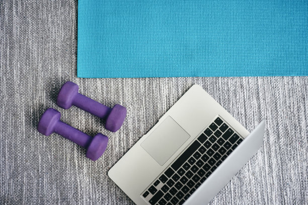 浏览大量的教程，帮助您按照自己的节奏进行图片下载