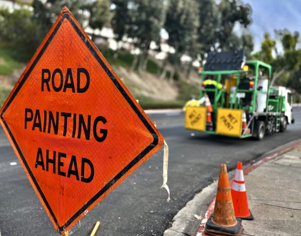 前方道路画图片下载